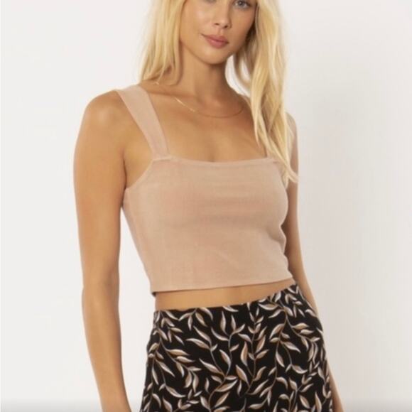 Amuse Society Baby Love Neutral Knit Cropped Tank Size Medium - Picture 1 of 5
